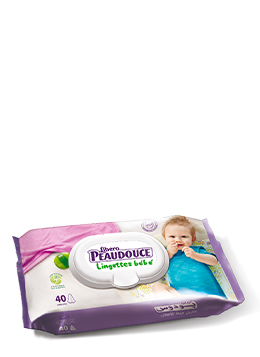 40 Lingettes  À L'HUILLE D'AMENDE DOUCE ET VITAME E